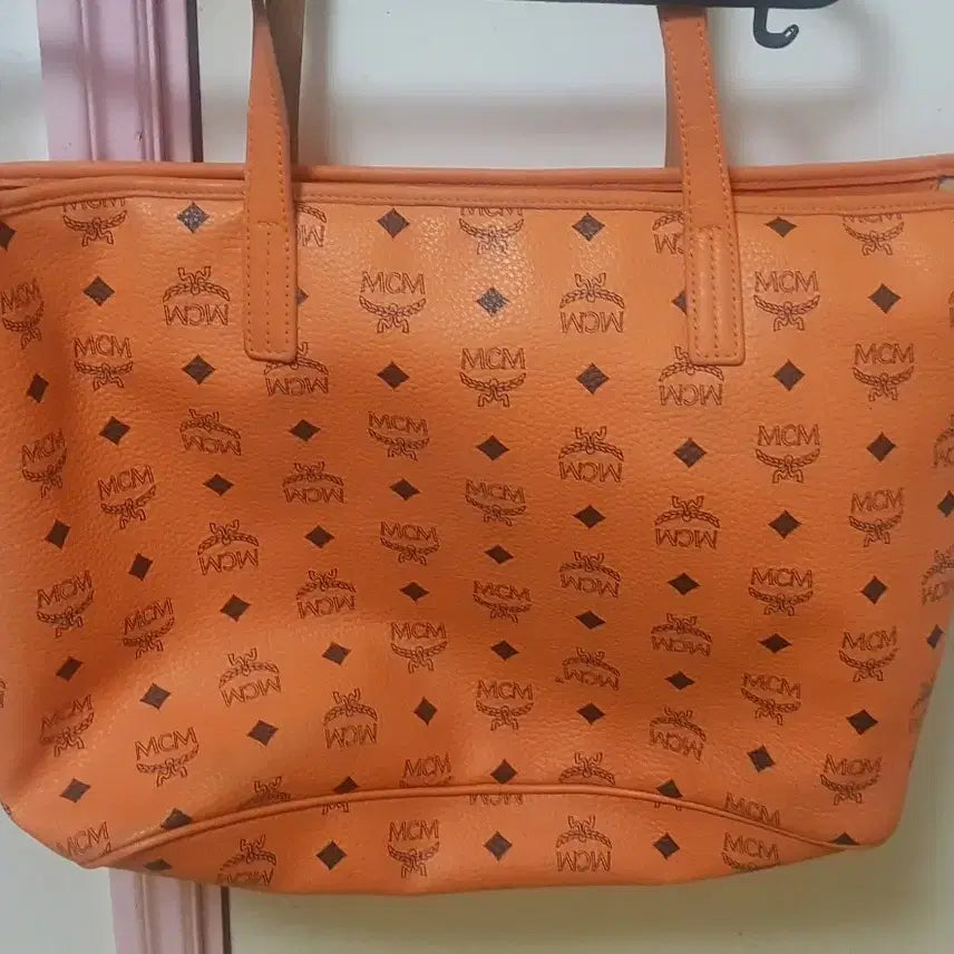 [BUNJANG] MCM Orange Logo Tote Bag / 가격내림 MCM 오렌지 로고 가방