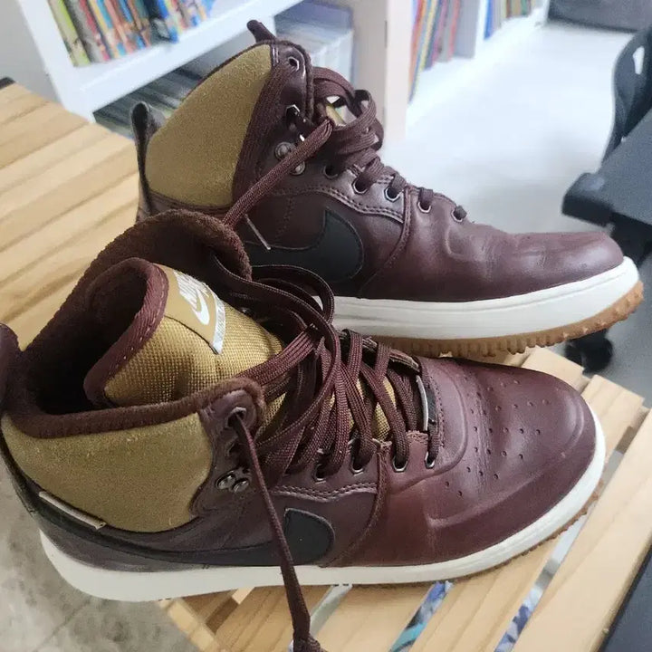 [BUNJANG] Nike Duck Boots / 270/ 나이키 포스 덕부츠