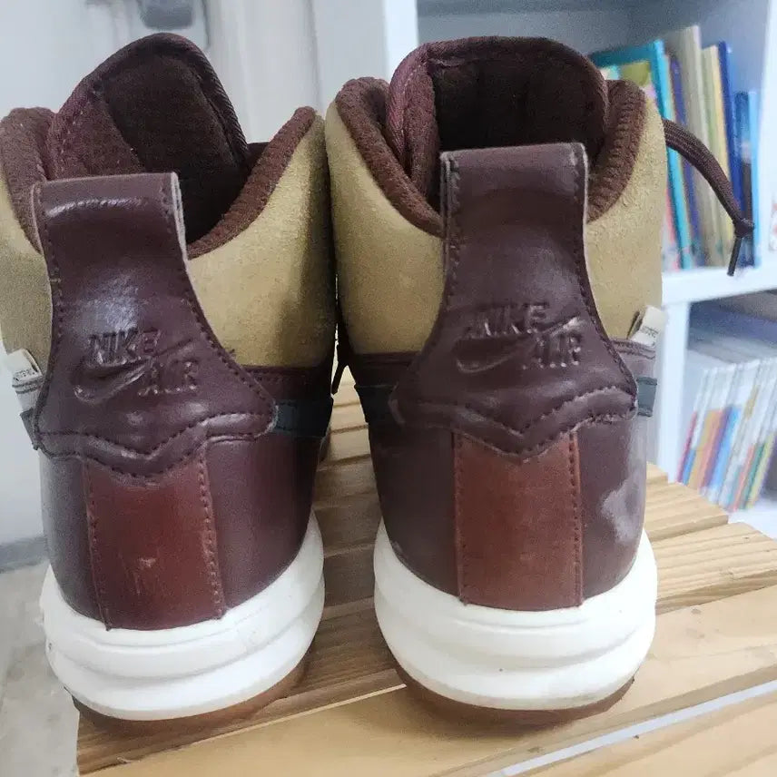 [BUNJANG] Nike Duck Boots / 270/ 나이키 포스 덕부츠