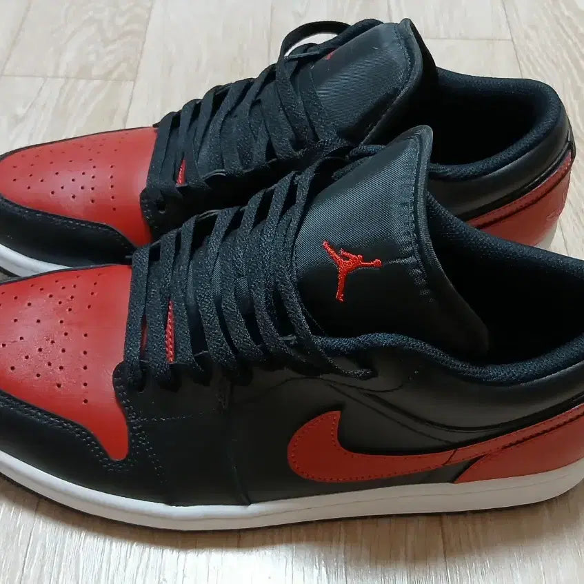 [BUNJANG] Air Jordan 1 Low Bred 300mm / 조던1 로우 브레드 300mm 1회착용