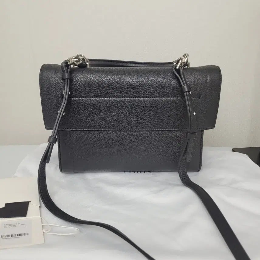 [BUNJANG] Givenchy Shark Tote/Shoulder Bag / 지방시 BB05959695 SHARK(샤크)토트 겸 숄더 (누나명품중고)