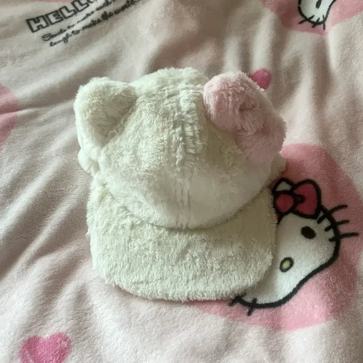 [BUNJANG] Universal Studios Japan Hello Kitty Fur Cap / USJ 유니버셜스튜디오 재팬 키티 털 모자 캡