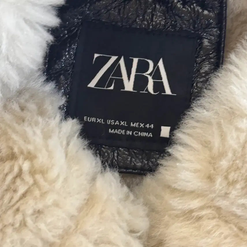 [BUNJANG] Zara Eco Leather Bright Mouton Jacket / (XL) 자라 에코 레더 브라이트 무스탕 점퍼