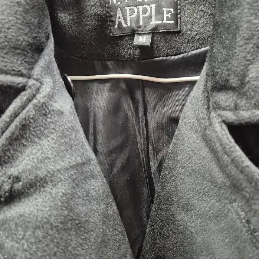 [BUNJANG] Black Double Coat M / N.Y Silver Apple 블랙 더블 코트M