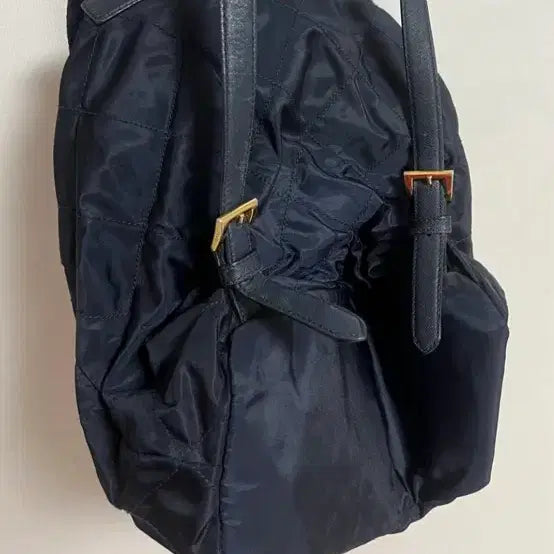 [BUNJANG] Prada Quilted Backpack (Navy) / 프라다 퀄팅 백팩(네이비)
