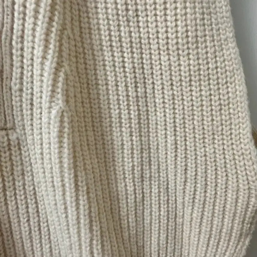 [BUNJANG] Ivory Knit Vest - Free Size / 니트 조끼 아이보리 free