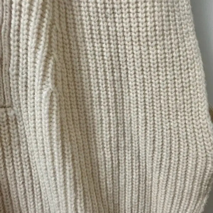 [BUNJANG] Ivory Knit Vest - Free Size / 니트 조끼 아이보리 free