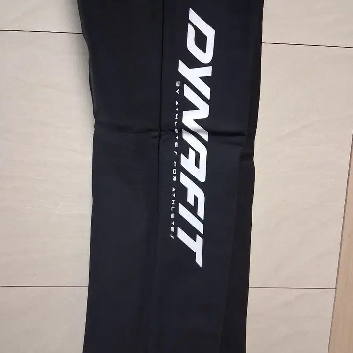 [BUNJANG] Training Pants (Dynafit, Size M, New) / 다이나핏 트레이닝 M 기모안감 새상품