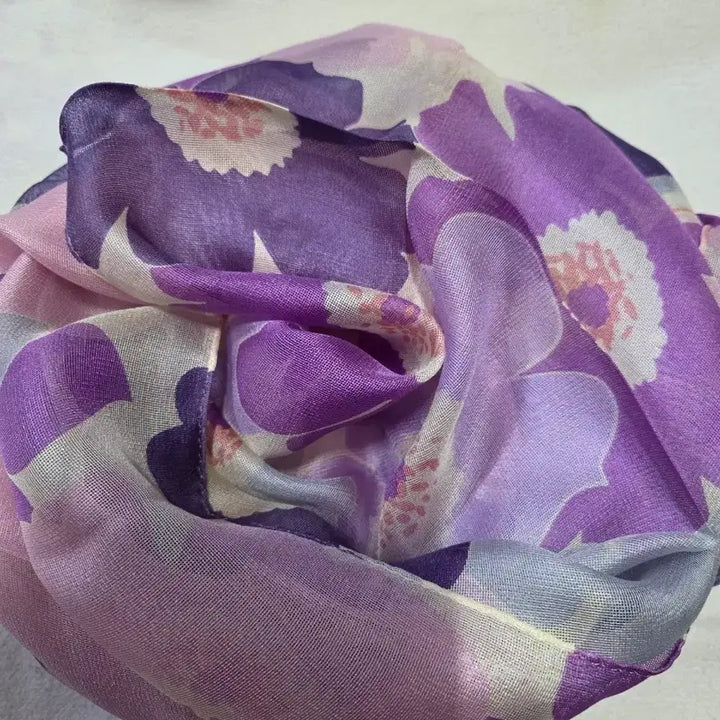 [BUNJANG] Purple Floral Silk Scarf / 보라색 꽃무늬 실크스카프
