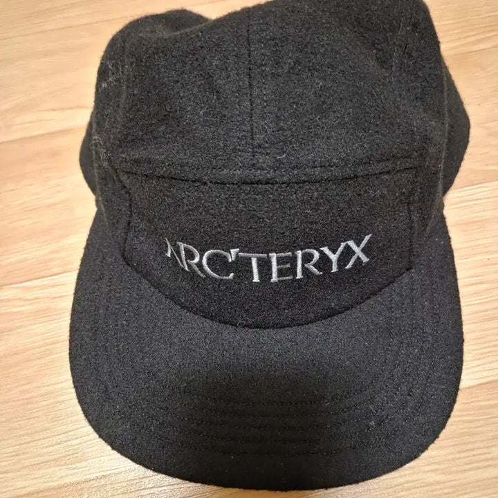 [BUNJANG] Arc'teryx Wool Camp Cap - Black / 아크테릭스 5패널 울 캠프캡 모자 블랙