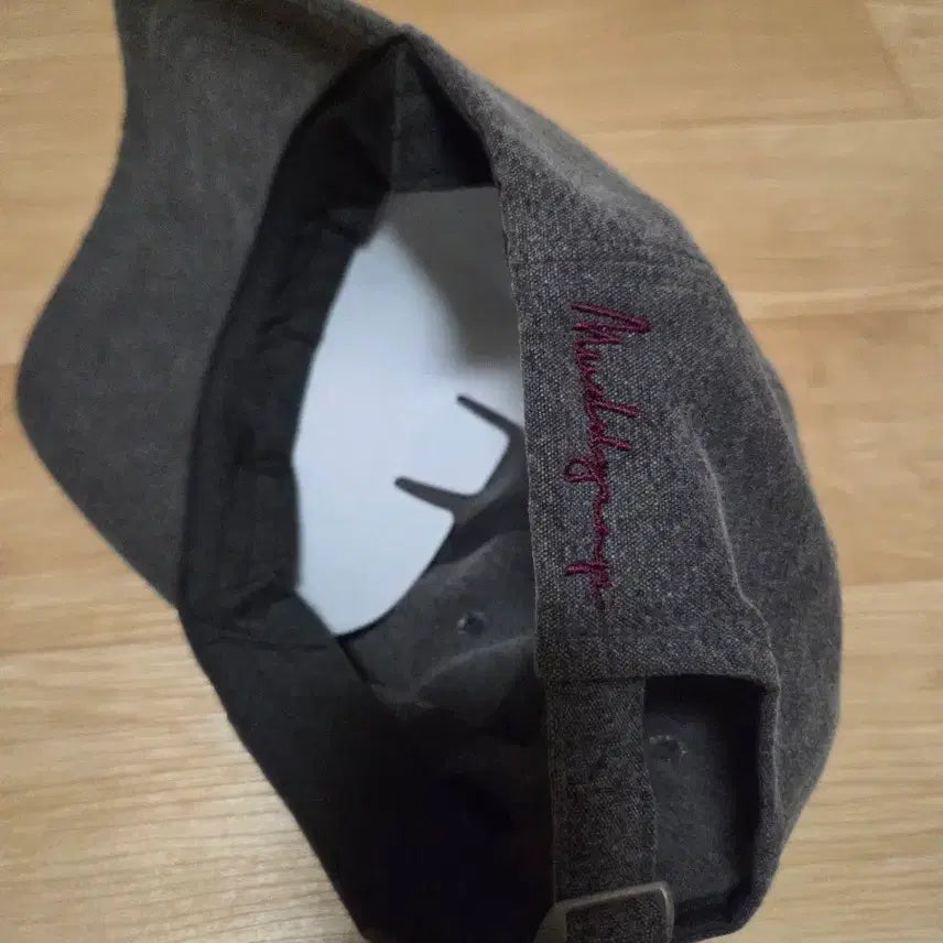 [BUNJANG] Customellow Grey Ball Cap Hat / 커스텀 멜로우 회색 볼캡 모자 자수 디자인