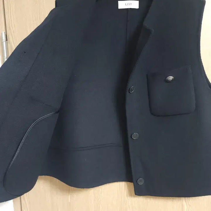 [BUNJANG] Round Neck Handmade Wool Vest / 23FW 리스트)  라운드넥 핸드메이드 모직 베스트