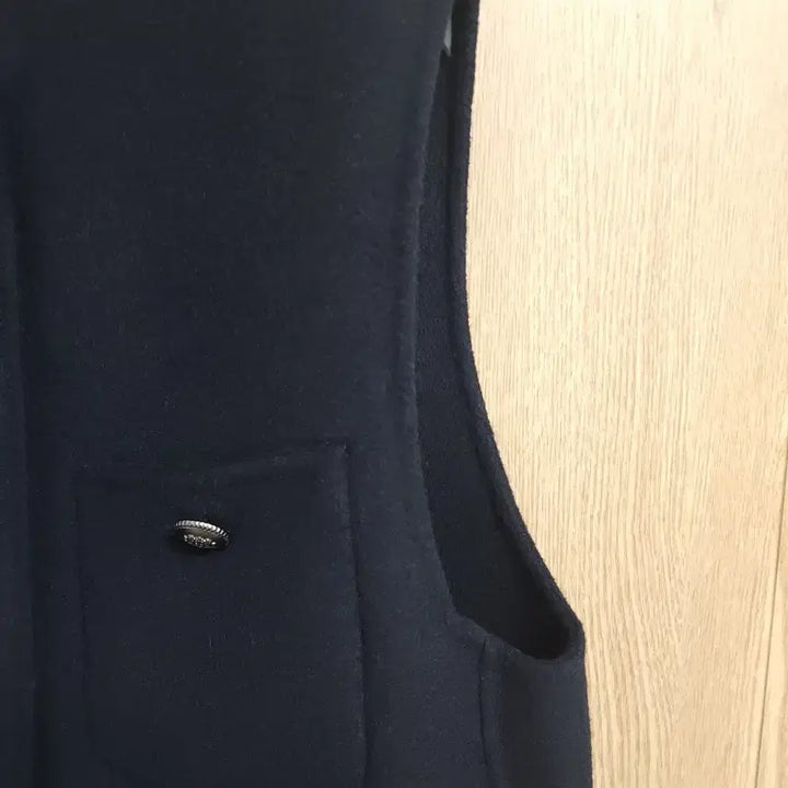 [BUNJANG] Round Neck Handmade Wool Vest / 23FW 리스트)  라운드넥 핸드메이드 모직 베스트