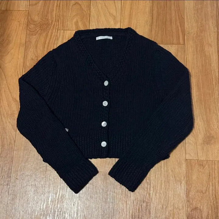 [BUNJANG] Tannat Vea Crop Cardigan - Navy / 타낫 Vea 비아 크롭 가디건 - 네이비