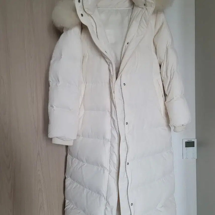 [BUNJANG] Olive Des Olive Fox Fur Hooded Long Down Jacket / 올리브데올리브 폭스퍼 후드 롱패딩 아이보리