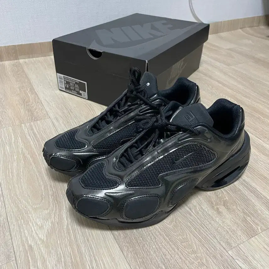 [BUNJANG] Nike Air Max Muse Triple Black Sneakers / 나이키 에어맥스 뮤즈 트리플블랙