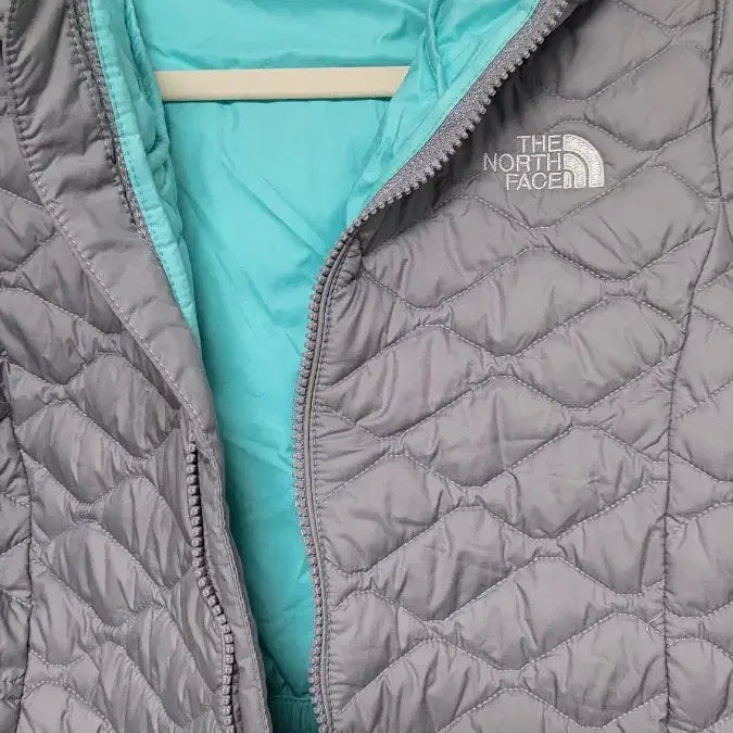 [BUNJANG] Women's Lightweight Padded Jacket - Gray / 노스페이스 여성 경량 패딩 그레이