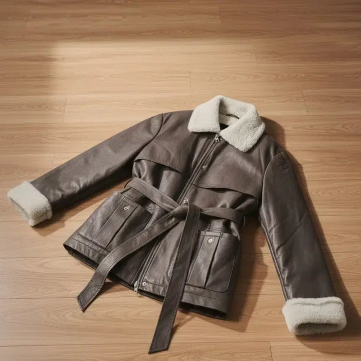 [BUNJANG] Shearling Color-Block Leather Mustang Coat / 시크하고 따뜻한 양털 배색 무스탕 코트