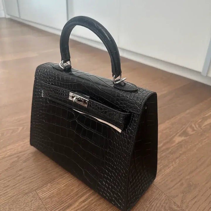 [BUNJANG] Caliber Style Handbag / 캘리백 스타일 핸드백