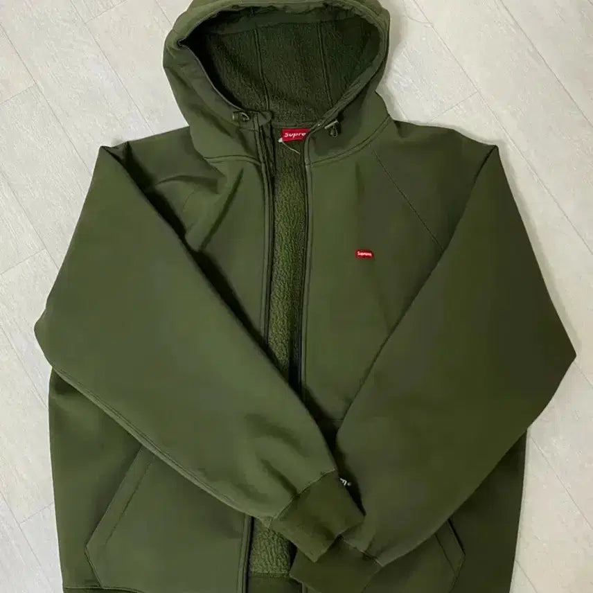 [BUNJANG] Supreme Windstopper Olive Jacket / 슈프림 윈드스토퍼 올리브 M