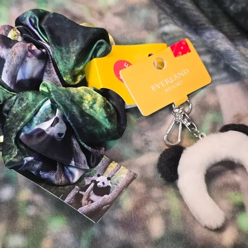 [BUNJANG] Leebao Panda Scrunchie + Hairband Keyring Set / 러바오 스크런치+판다헤어밴드키링