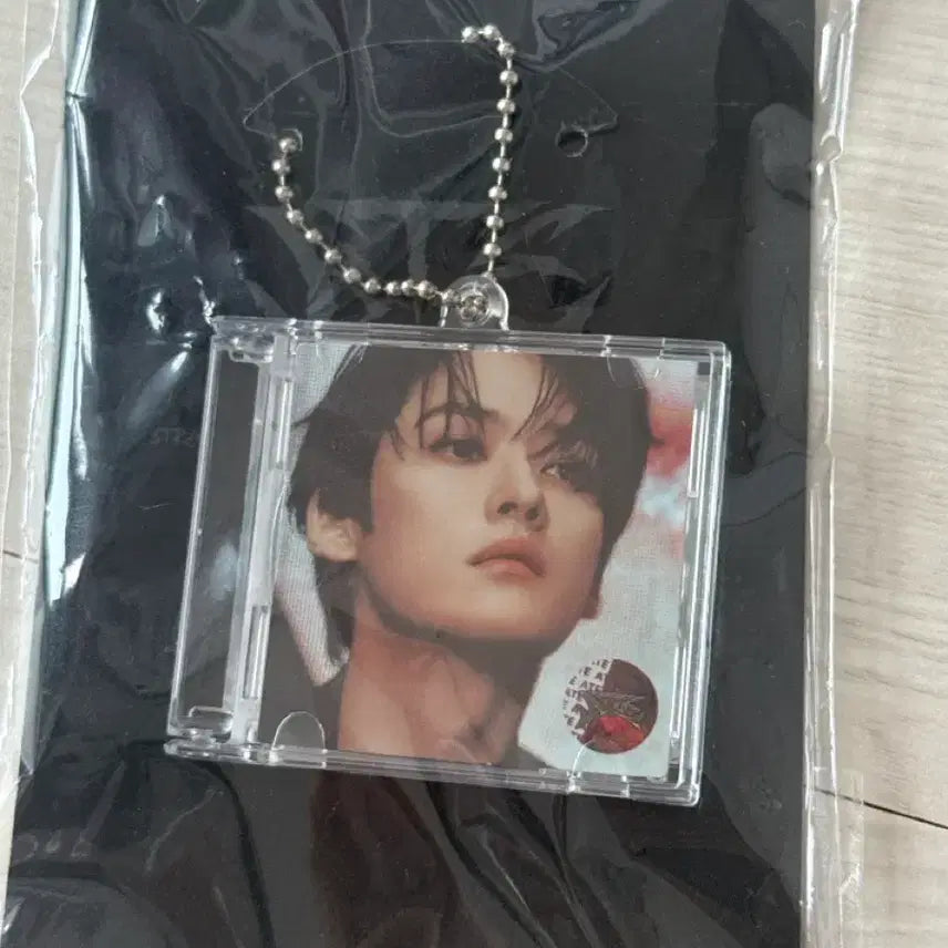 [BUNJANG] Stray Kids Lee Know Mini CD Keyring / 리노 미니 cd 키링 양도합니다!