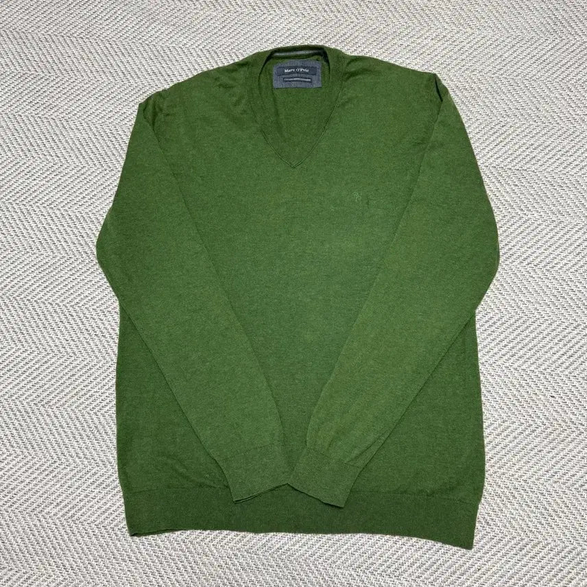[SOLD OUT] 마크앤폴로 브이넥 니트 올리브 그린