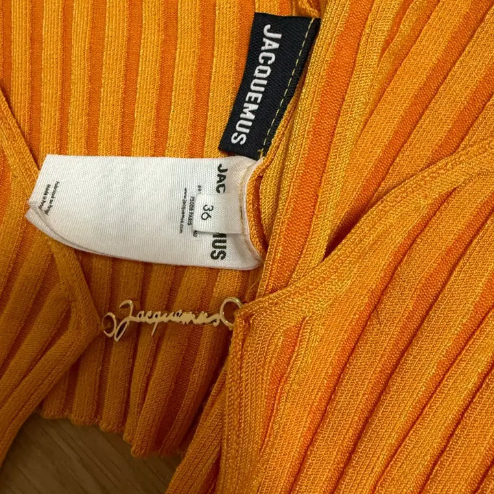 [BUNJANG] Jacquemus Orange Cardigan / 자크뮈스 가디건