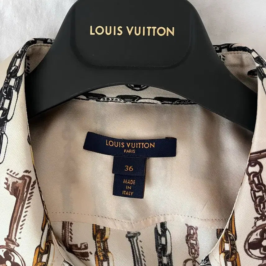 [BUNJANG] Louis Vuitton Silk Chain Shirt / 루이비통 체인 실크 셔츠