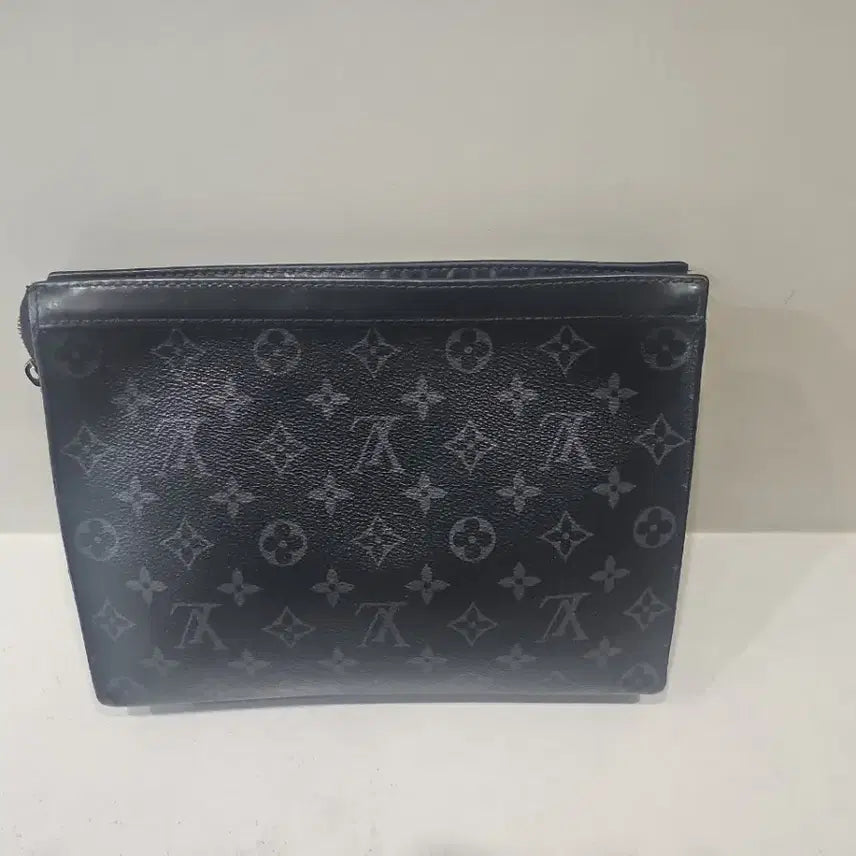 [BUNJANG] Louis Vuitton Monogram Pochette Voyage Clutch / 루이비통 정품 모노그램 포쉐트 보야주 클러치 팝니다