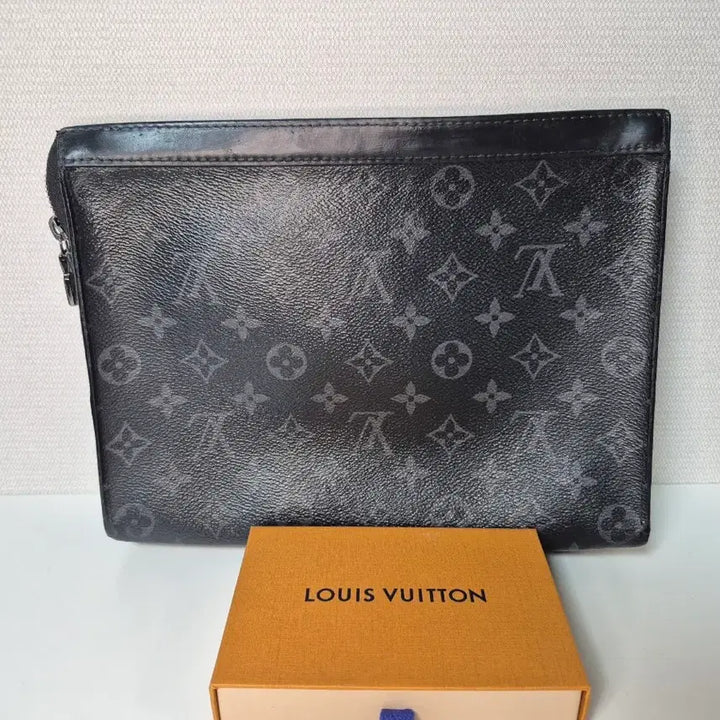 [BUNJANG] Louis Vuitton Monogram Pochette Voyage Clutch / 루이비통 정품 모노그램 포쉐트 보야주 클러치 팝니다