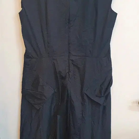 [BUNJANG] COS Flare Dress / COS 코스 플레어 원피스34앞부분 디자인이 독특해서 포인트로이뻐요
