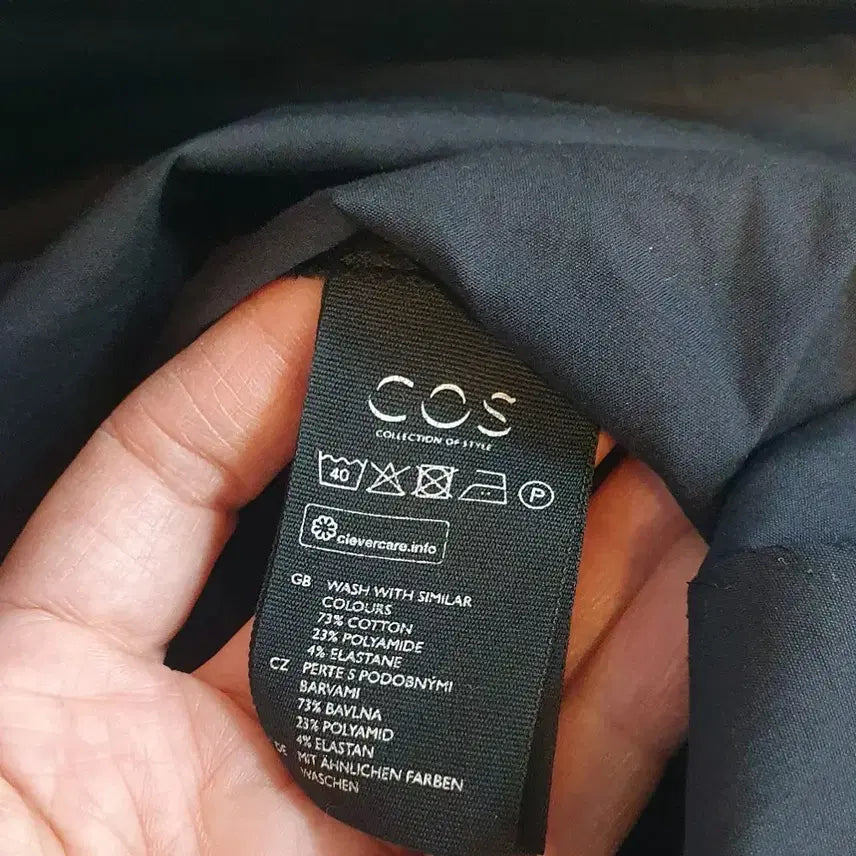 [BUNJANG] COS Flare Dress / COS 코스 플레어 원피스34앞부분 디자인이 독특해서 포인트로이뻐요