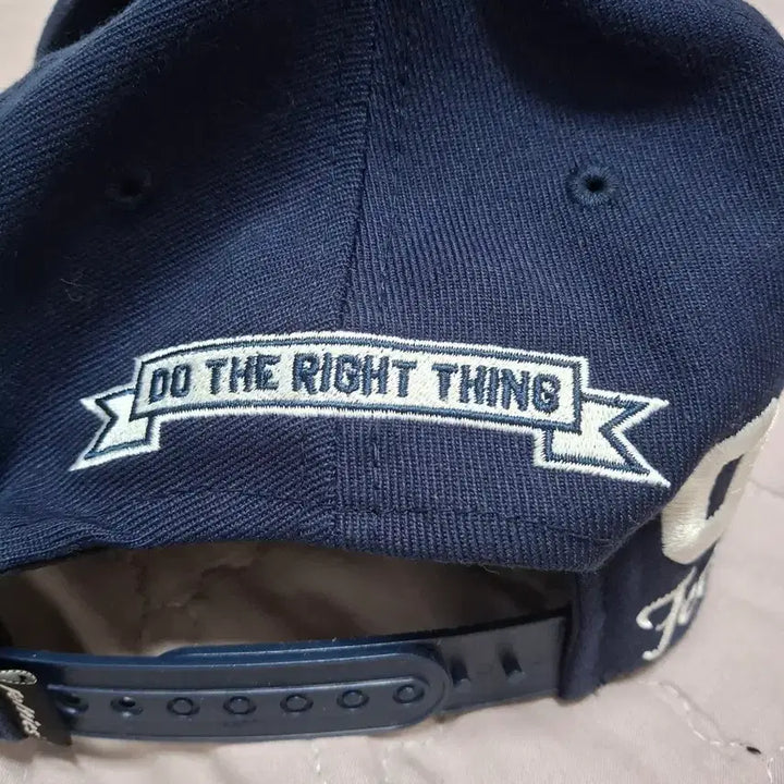 [BUNJANG] FELTICS Navy Snapback / FELTICS 펠틱스 네이비 스냅백