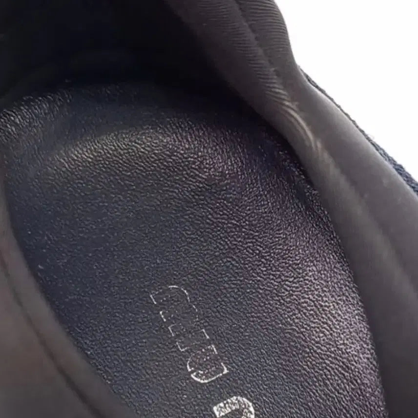 [BUNJANG] Miu Miu Navy Sneakers / 미우미우 스니커즈