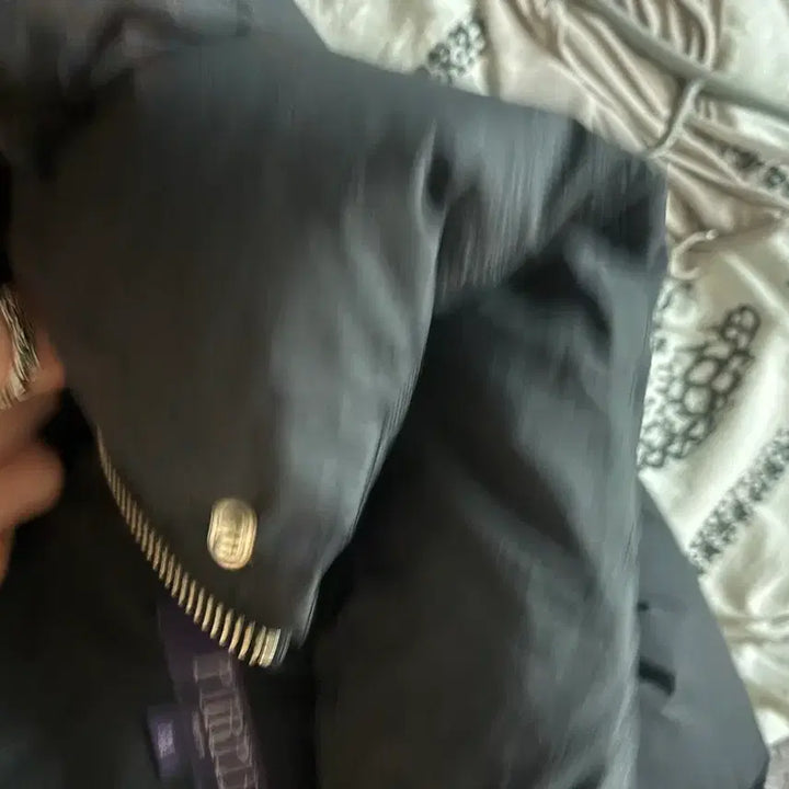 [BUNJANG] BeSlow Purple Curved Line Short Puffer Down Outer Black M / 비슬로우 퍼플 커브드 라인 숏패딩 푸퍼 다운 아우터 블랙 M