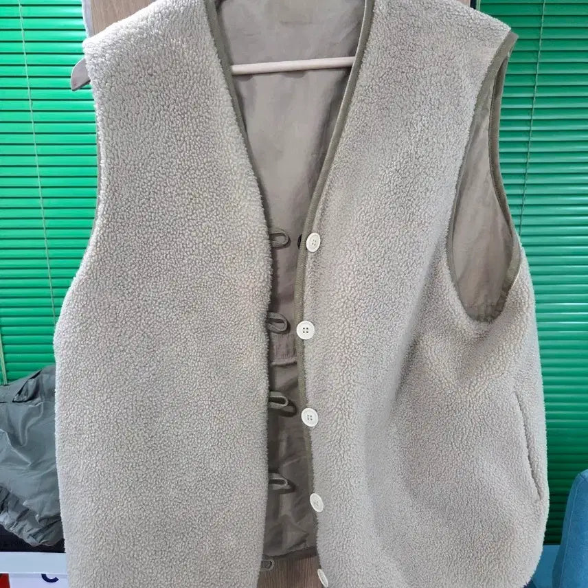 [BUNJANG] Visvim Raoully Vest Beige / 비즈빔 (visvim) 23fw 라울리 베스트  베이지 4