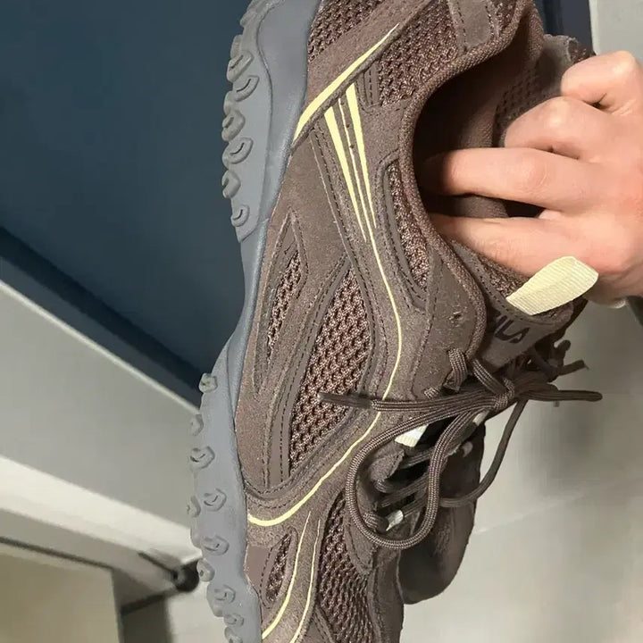 [BUNJANG] Fila Eschape Chocolate 265 Sneakers / 휠라 에샤페 초코 265