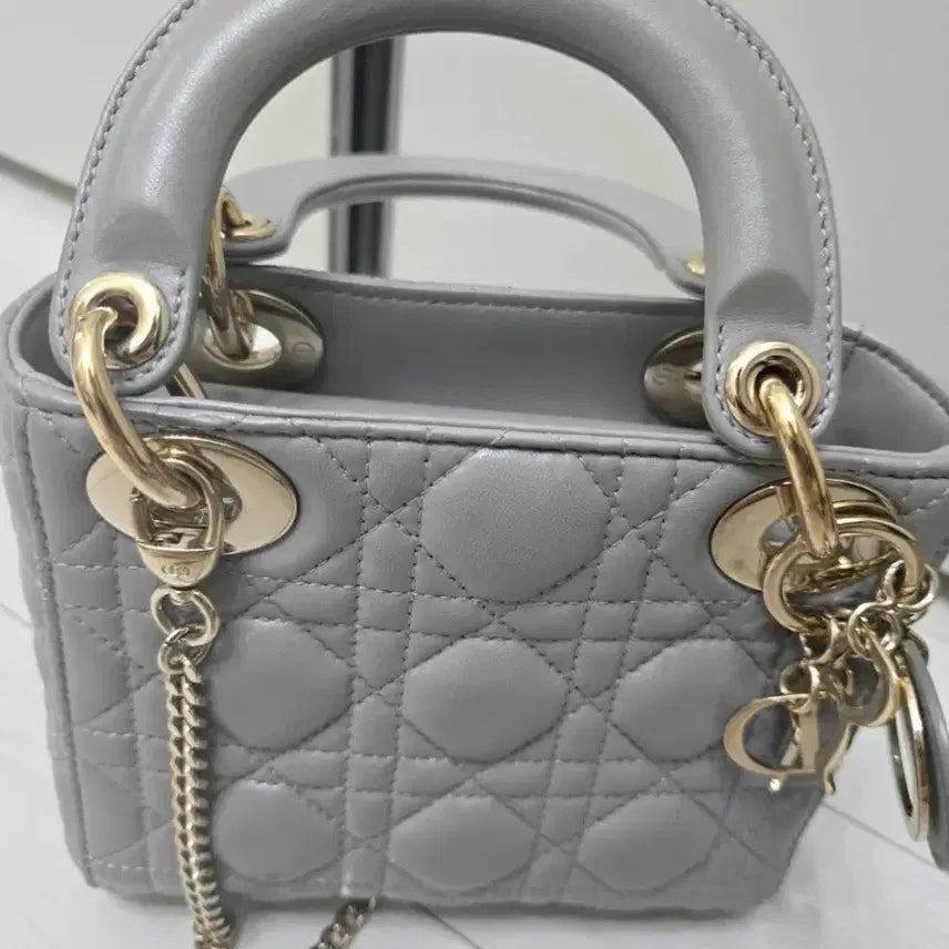 [BUNJANG] Dior Lady Dior Mini Bag / 디올 레이디백 미니