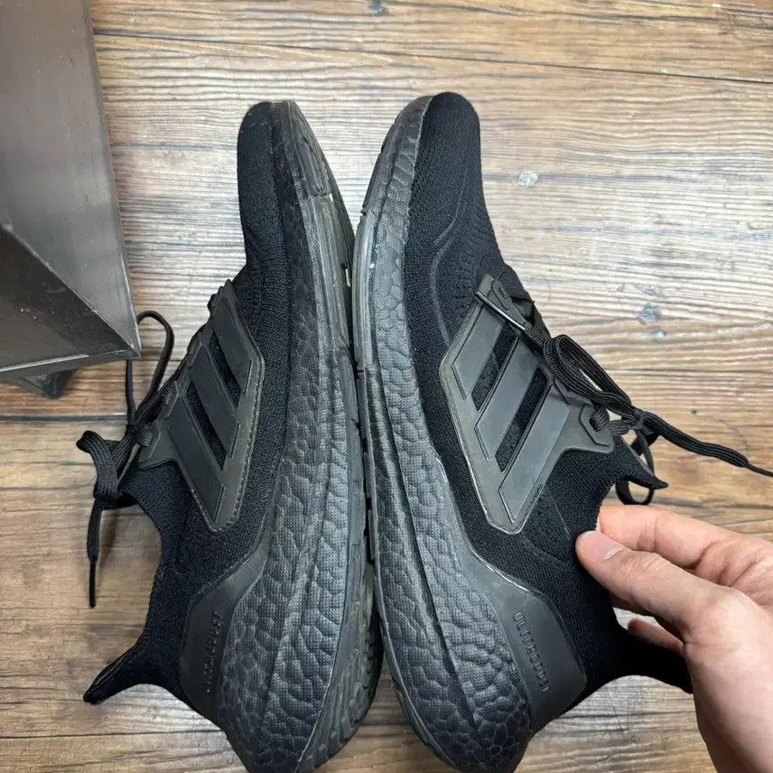[BUNJANG] Adidas Ultraboost 21 Triple Black 275 / 아디다스 울트라부스트 21 트리플블랙 275