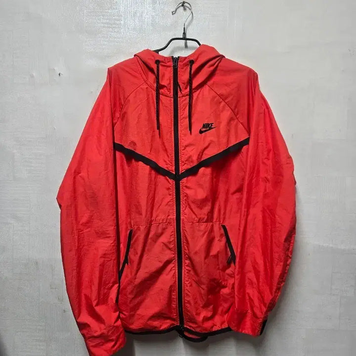 [SOLD OUT] 나이키 바람막이 윈드러너 레드 105