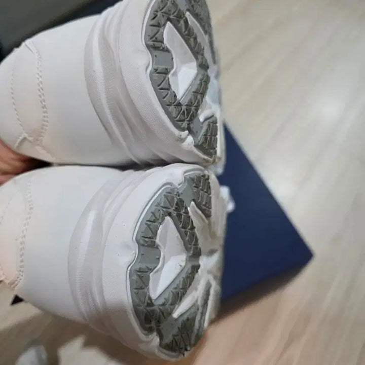 [SOLD OUT] (270) GAP 갭 베르 운동화 화이트