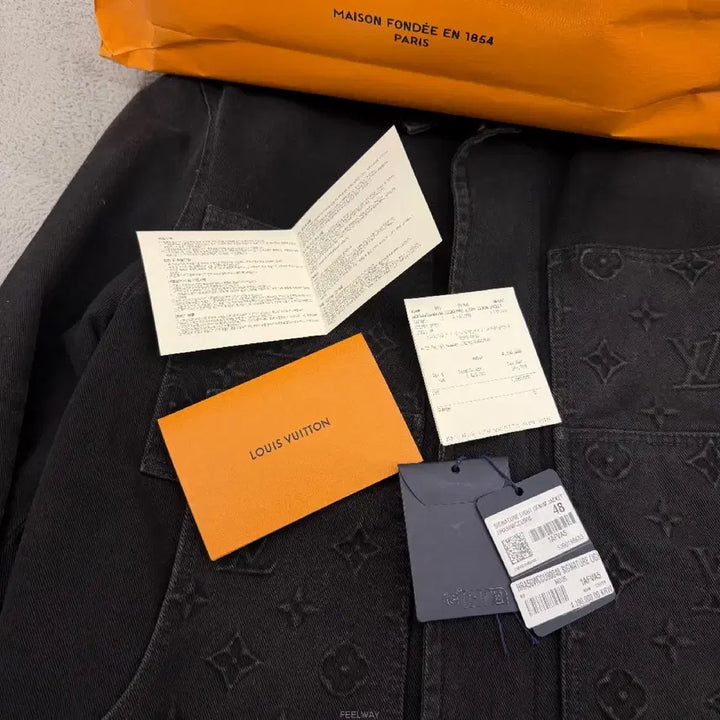 [BUNJANG] Louis Vuitton Workwear Carpenter Monogram Denim Jacket / 루이비통 워크웨어 카펜더 모노그램 데님 자켓