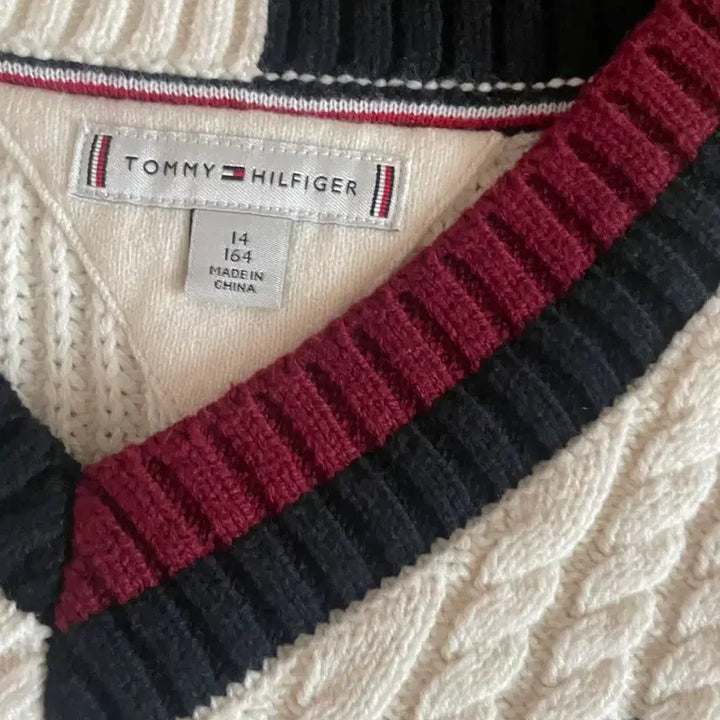 [BUNJANG] Tommy Hilfiger Cable Knit Sweater Ivory / 타미힐피거 꽈배기 니트 아이보리