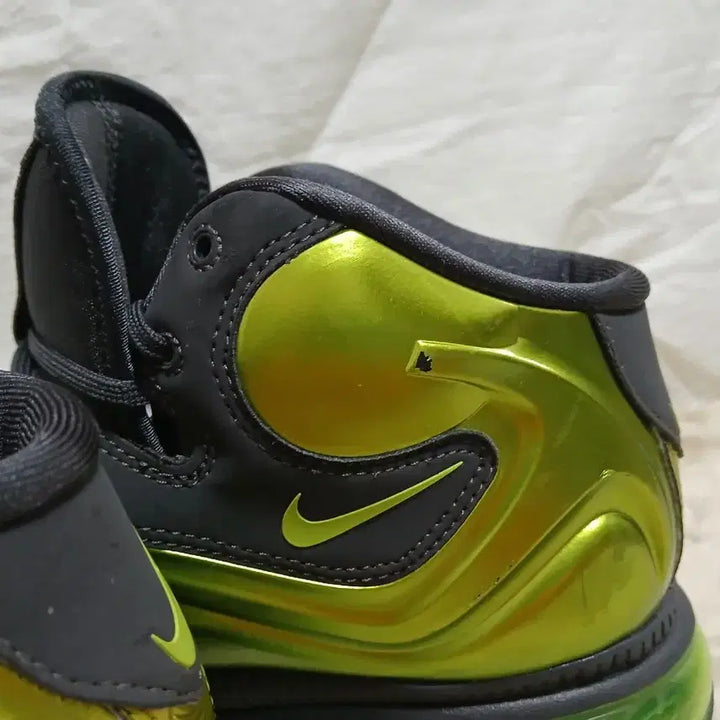 [BUNJANG] Nike Flyposite Basketball Shoes Gray/Fluorescent 265mm / 나이키 플라이포짓 농구화 회색/형광 265사이즈
