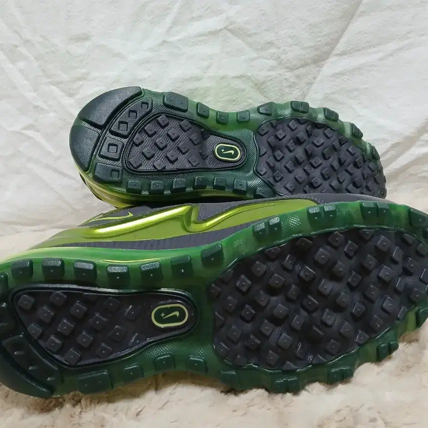 [BUNJANG] Nike Flyposite Basketball Shoes Gray/Fluorescent 265mm / 나이키 플라이포짓 농구화 회색/형광 265사이즈