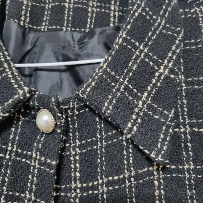 [BUNJANG] Tweed Check Pearl Button Jacket / 트위드 체크 진주 버튼 자켓55.66