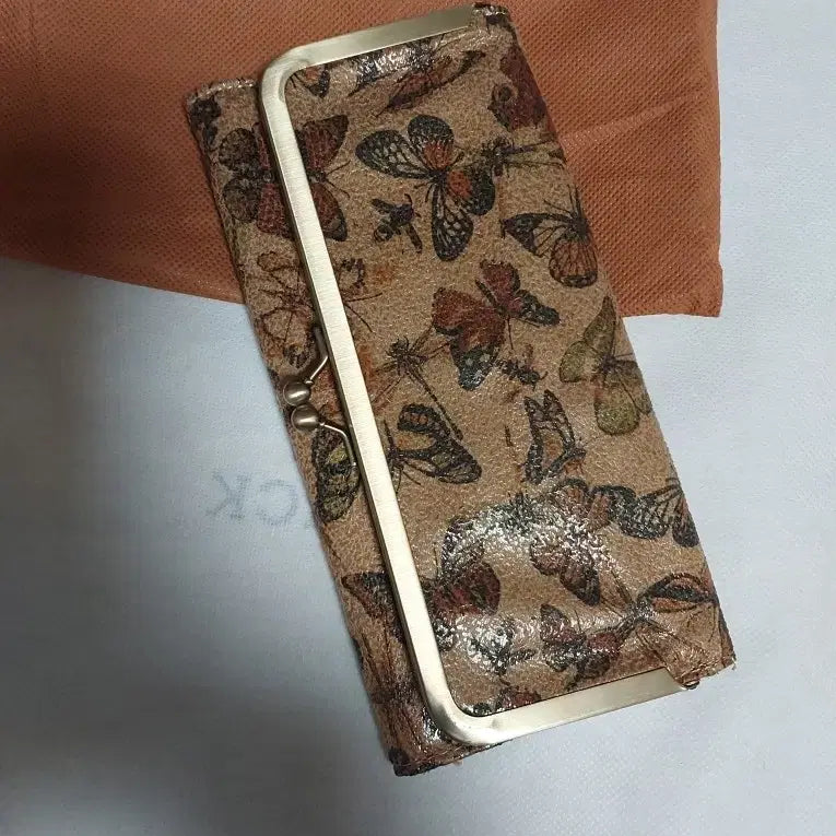 [BUNJANG] Zara Butterfly Pattern Long Wallet / 새제품)자라 나비 패턴 장지갑