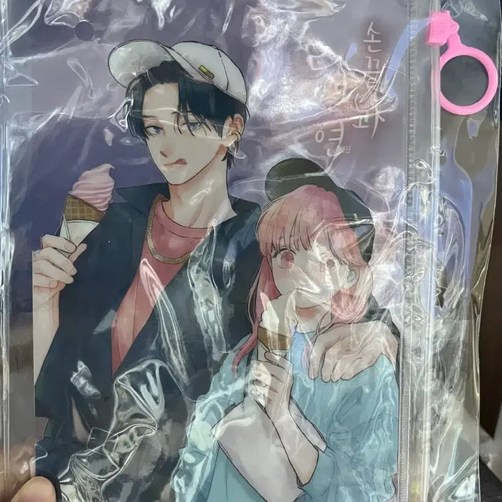 [BUNJANG] Sonkkeutgwa Yeonyeon Transparent Pouch / 손끝과 연연 투명 파우치