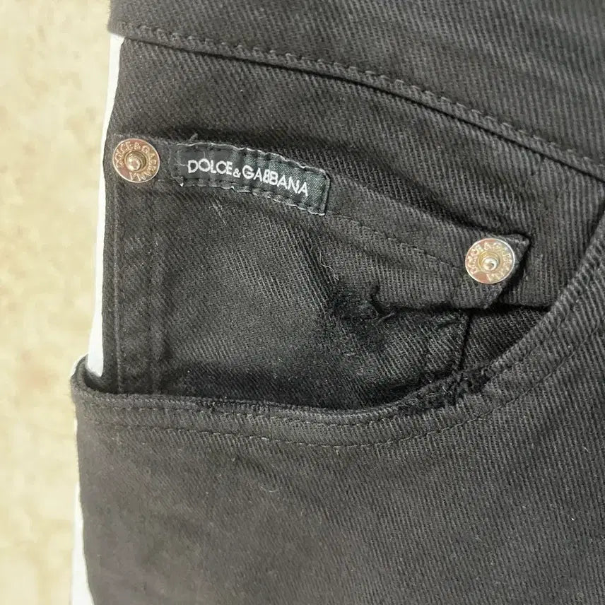 [BUNJANG] Dolce &amp; Gabbana Black Denim Jeans / 돌체앤가바나 블랙 옆라인 데님 청바지
